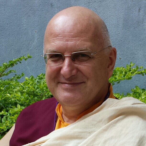 Lama Rinchen na YouTube